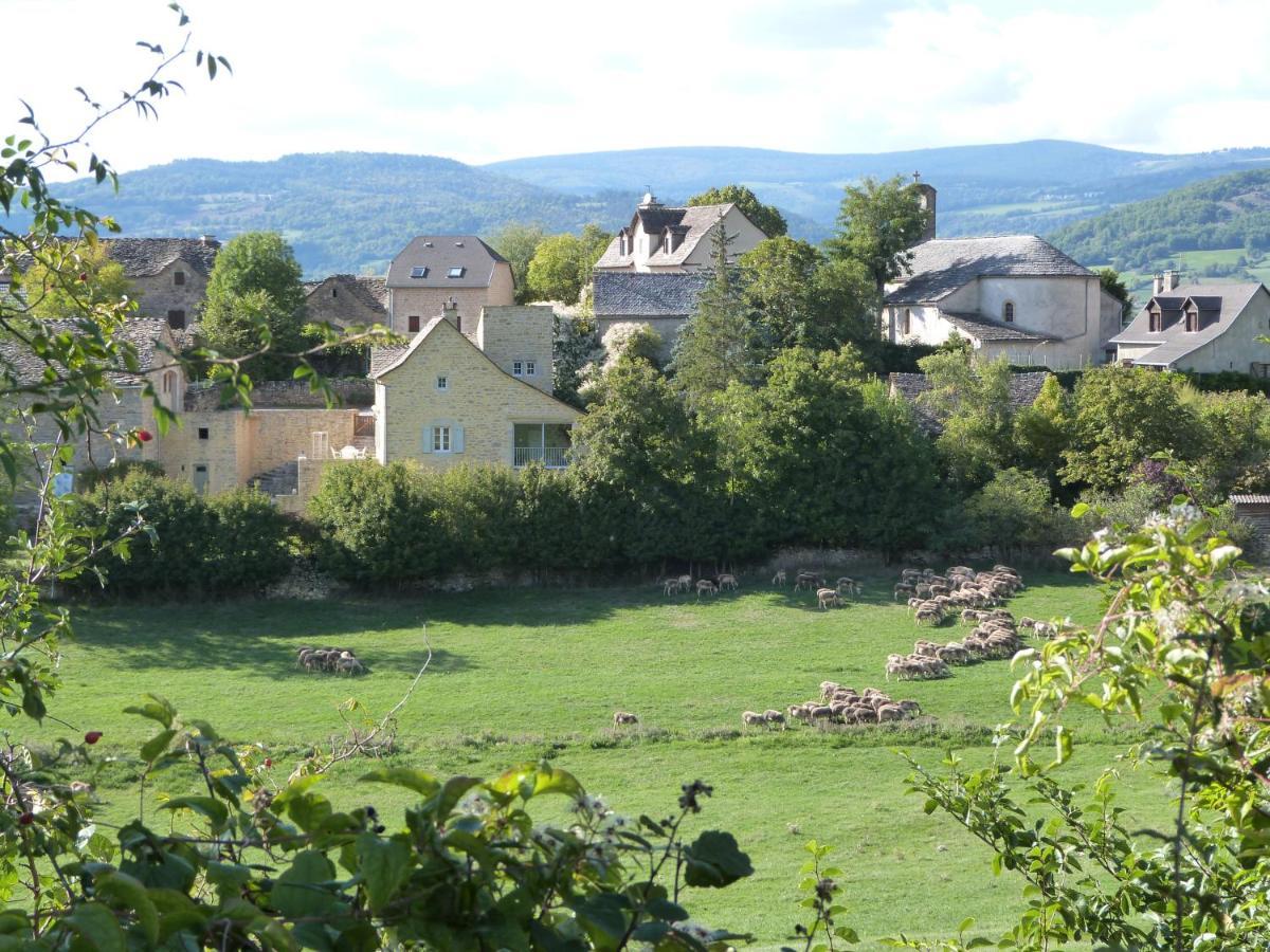 La Reine Des Pres Chambres D'Hotes Saint-Bonnet-de-Chirac Bagian luar foto